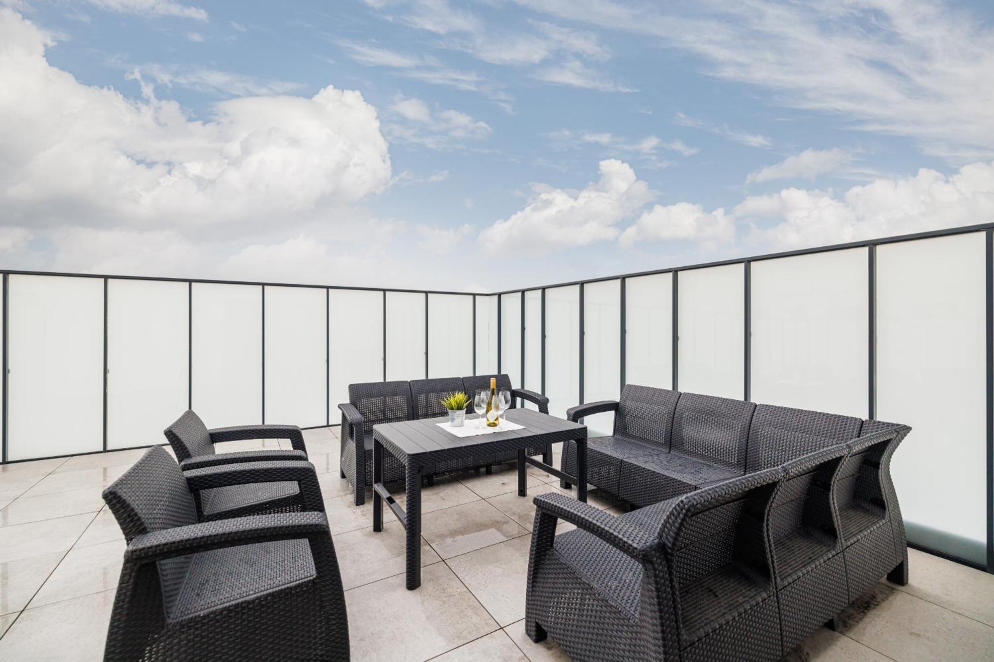 Ina Rent - Przystan Letnica Apartment Гданск Екстериор снимка