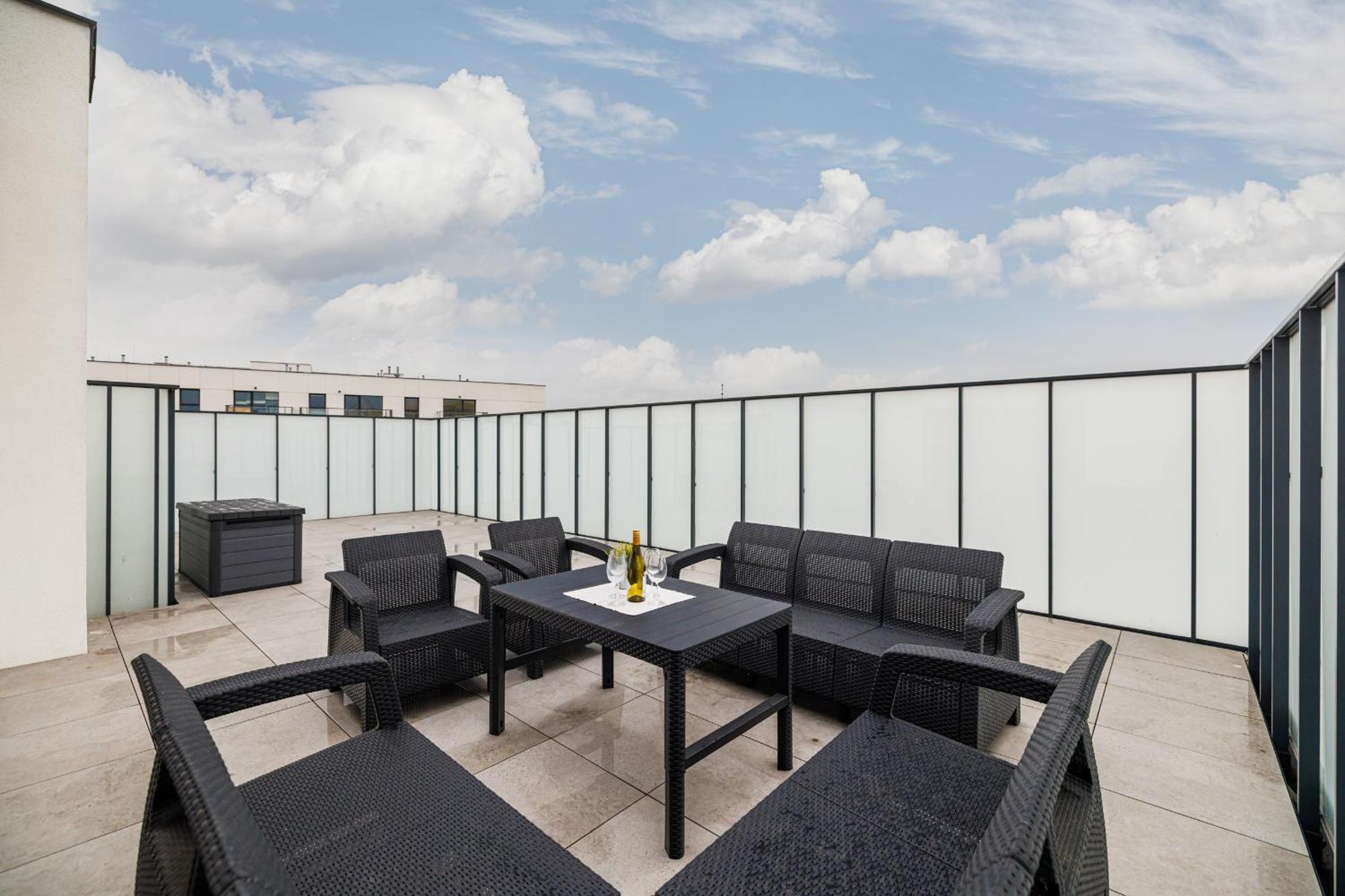 Ina Rent - Przystan Letnica Apartment Гданск Екстериор снимка
